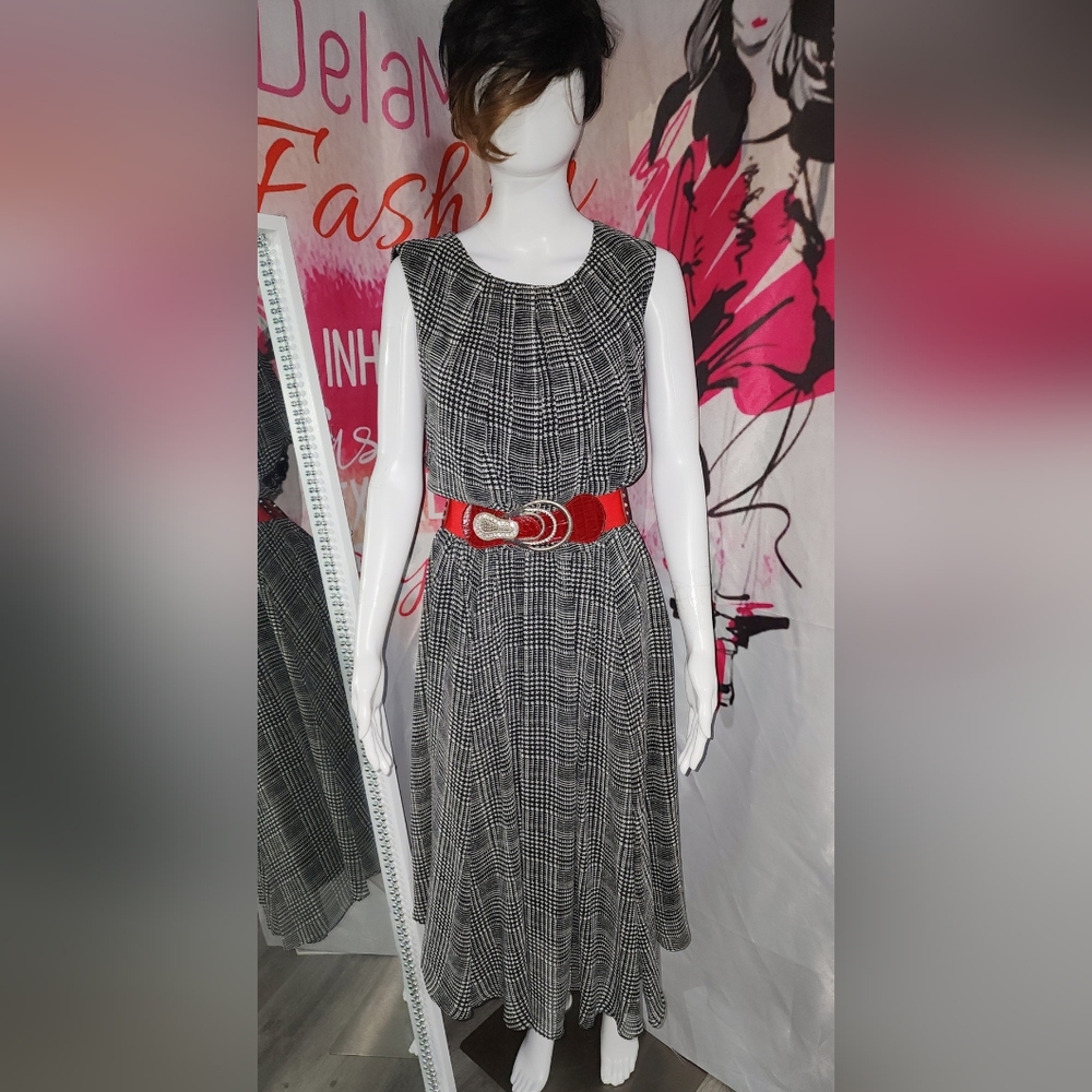 Elegant black and white dress